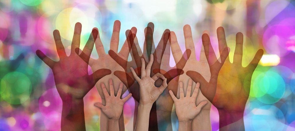 Volunteers hands up Volunteers hands up
